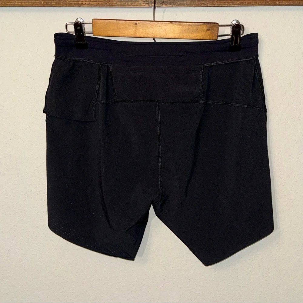Lululemon Men’s Outpacer Short Size M